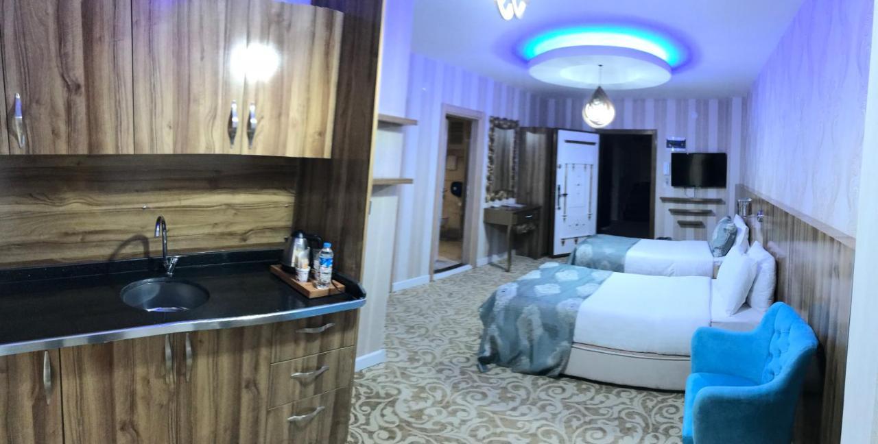 Crystall Hotel Van Eksteriør bilde